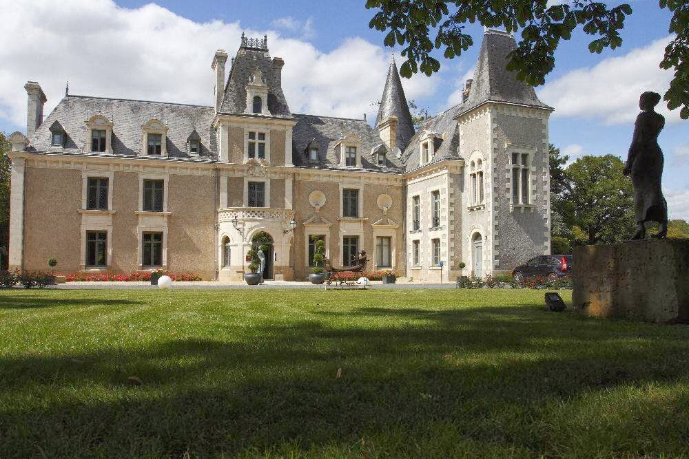 Hotel Chateau De La Barbiniere サン・ローラン・シュル・セーヴル エクステリア 写真
